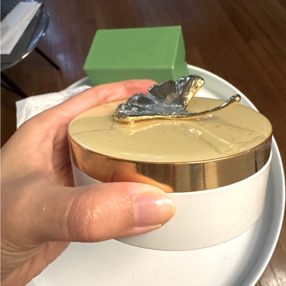 Jewelry Box with Ginkgo Accent New in Box - Picture 3 of 10